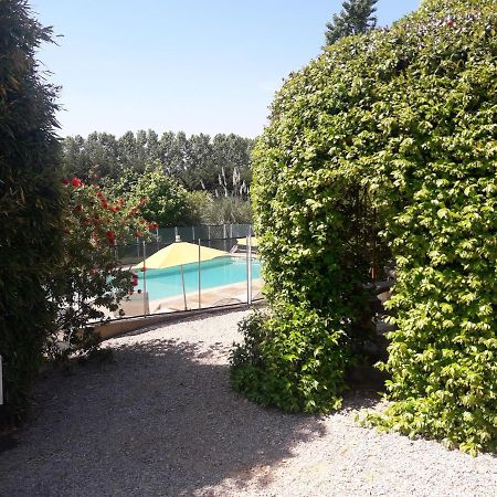 Les Arcades Apartment Файенс Екстериор снимка